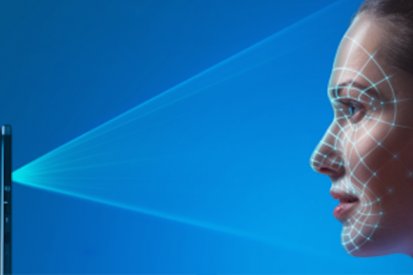 Kitűnő példa a 3D arcfelismerő technológiára az Intel és a Microsoft közös fejlesztése, a RealSense kamera Forrás: Intel bucsu_a_jelszavaktol_es_a_pin_kodoktol_screenshot_20160126181957_1_nfh.png
